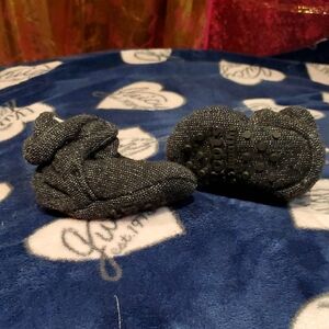 Roots Kids Slippers in Dark Gray